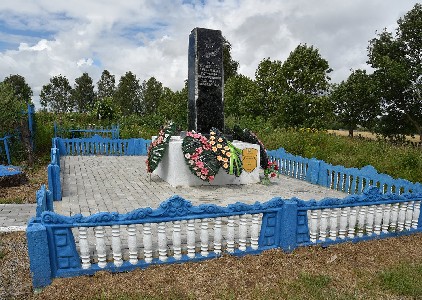 Памятник расстреляным евреям. Уваровичи