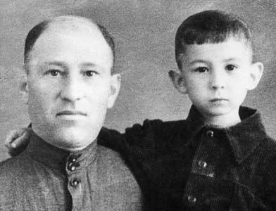 Isaak Danilovich with son Mikhail.