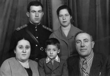 Alexander Grechanikov with his family.